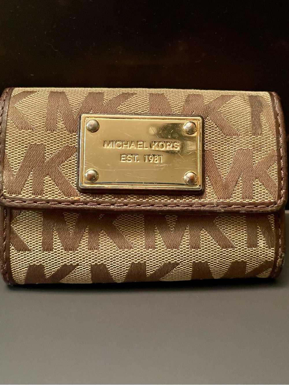 Michael Kors Tan and Brown Signature MK Card Holder with Gold Plaque
